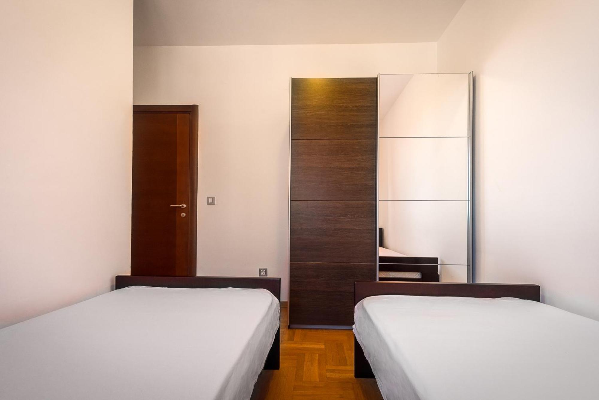 Apartments Montreal Budva Exterior photo