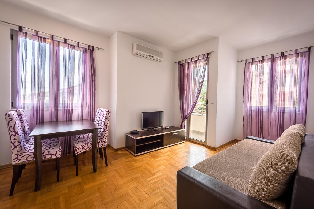 Apartments Montreal Budva Exterior photo