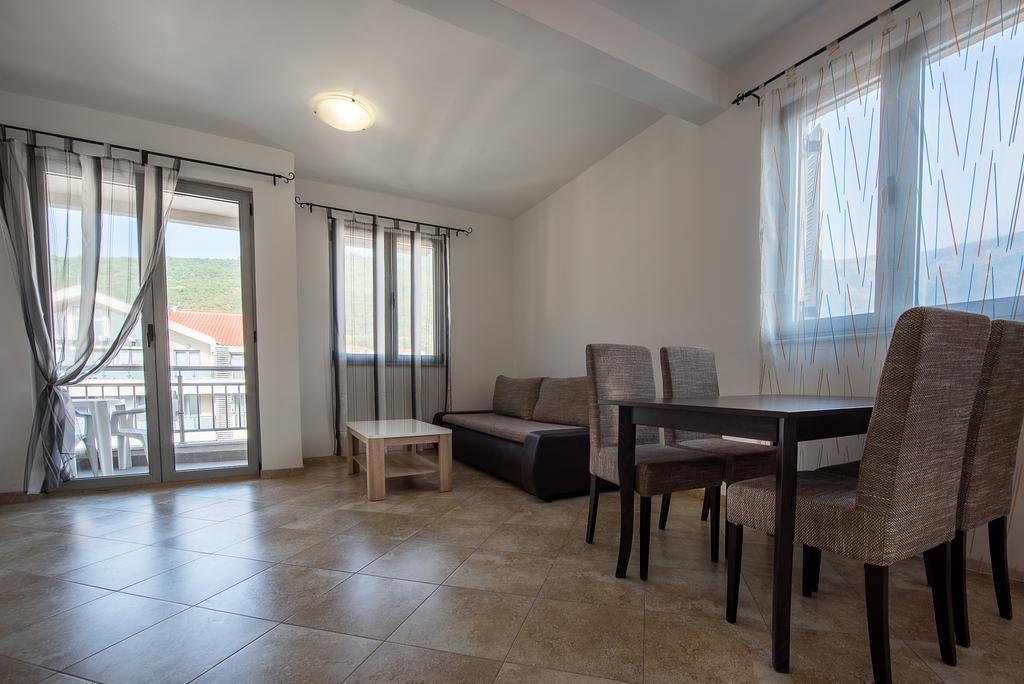 Apartments Montreal Budva Exterior photo