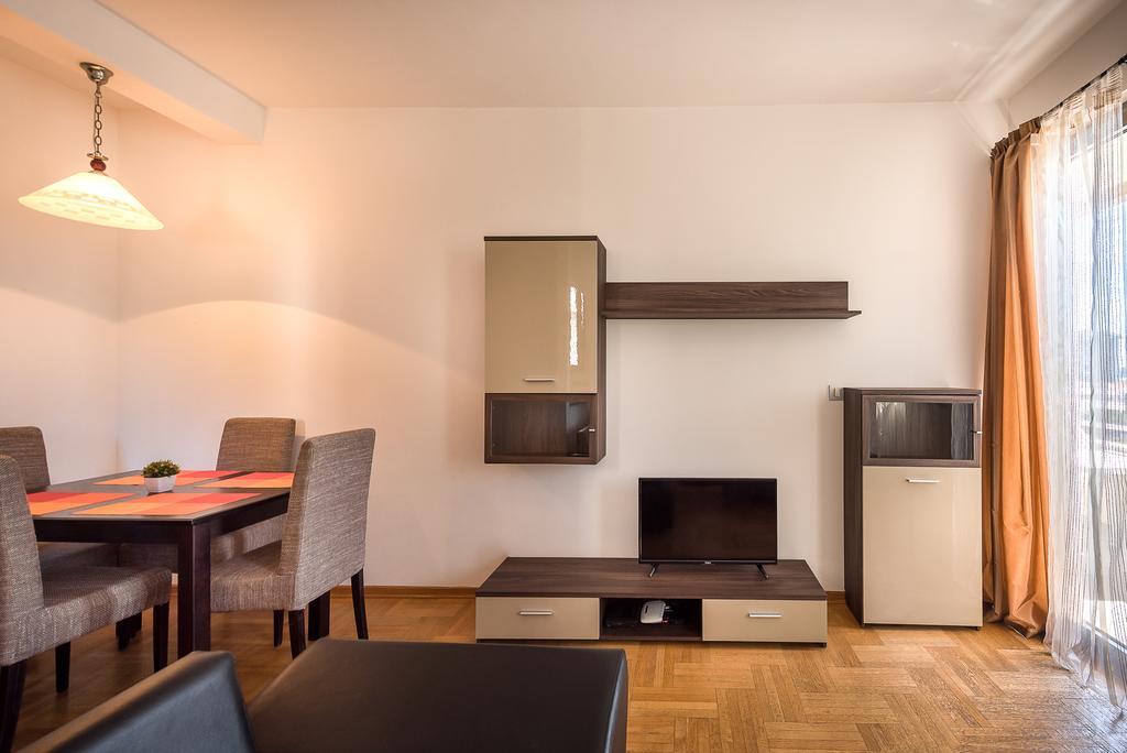 Apartments Montreal Budva Exterior photo